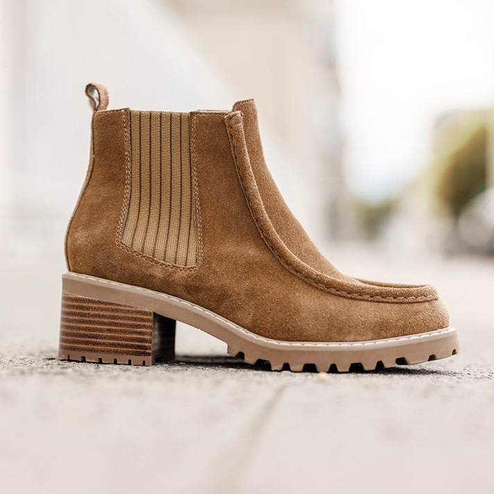 Boots Saria nubuck taupe