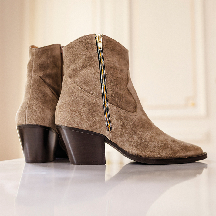 Boots Flo Taupe