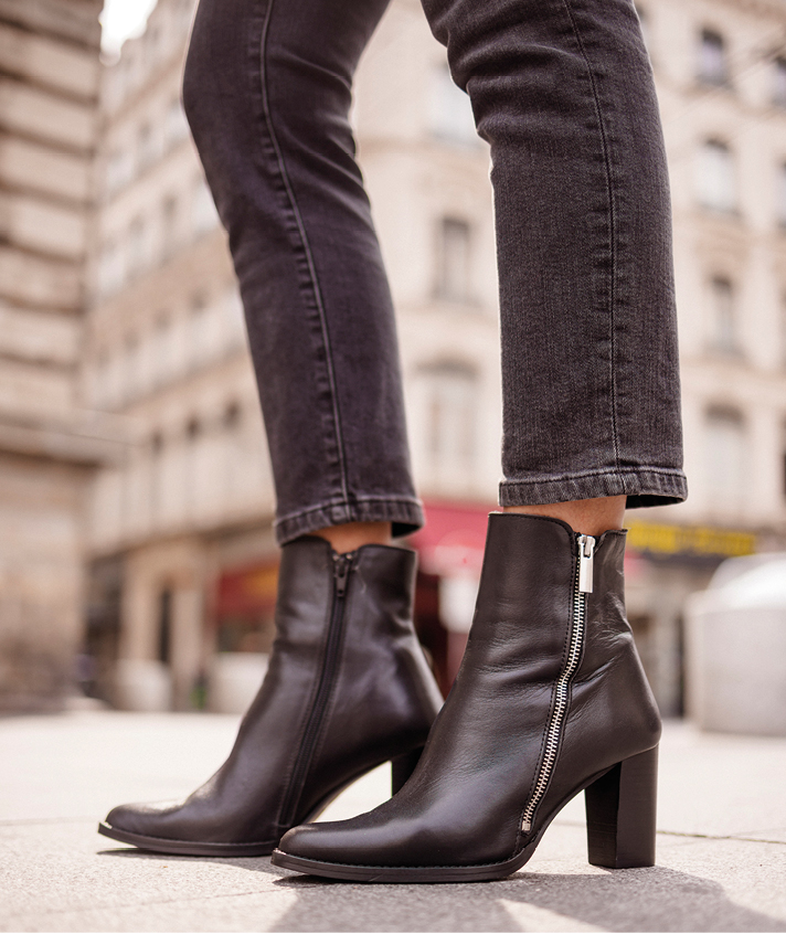Boots Beth noir